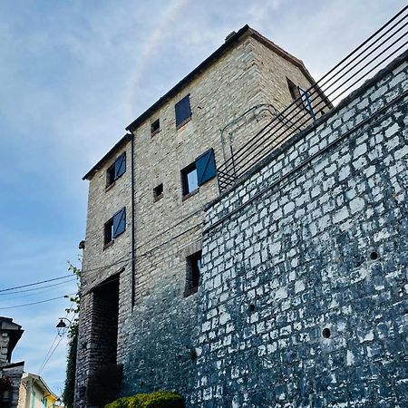 B&B Bivacco Frasassi Climbing & Trail Running House Дженга Екстериор снимка