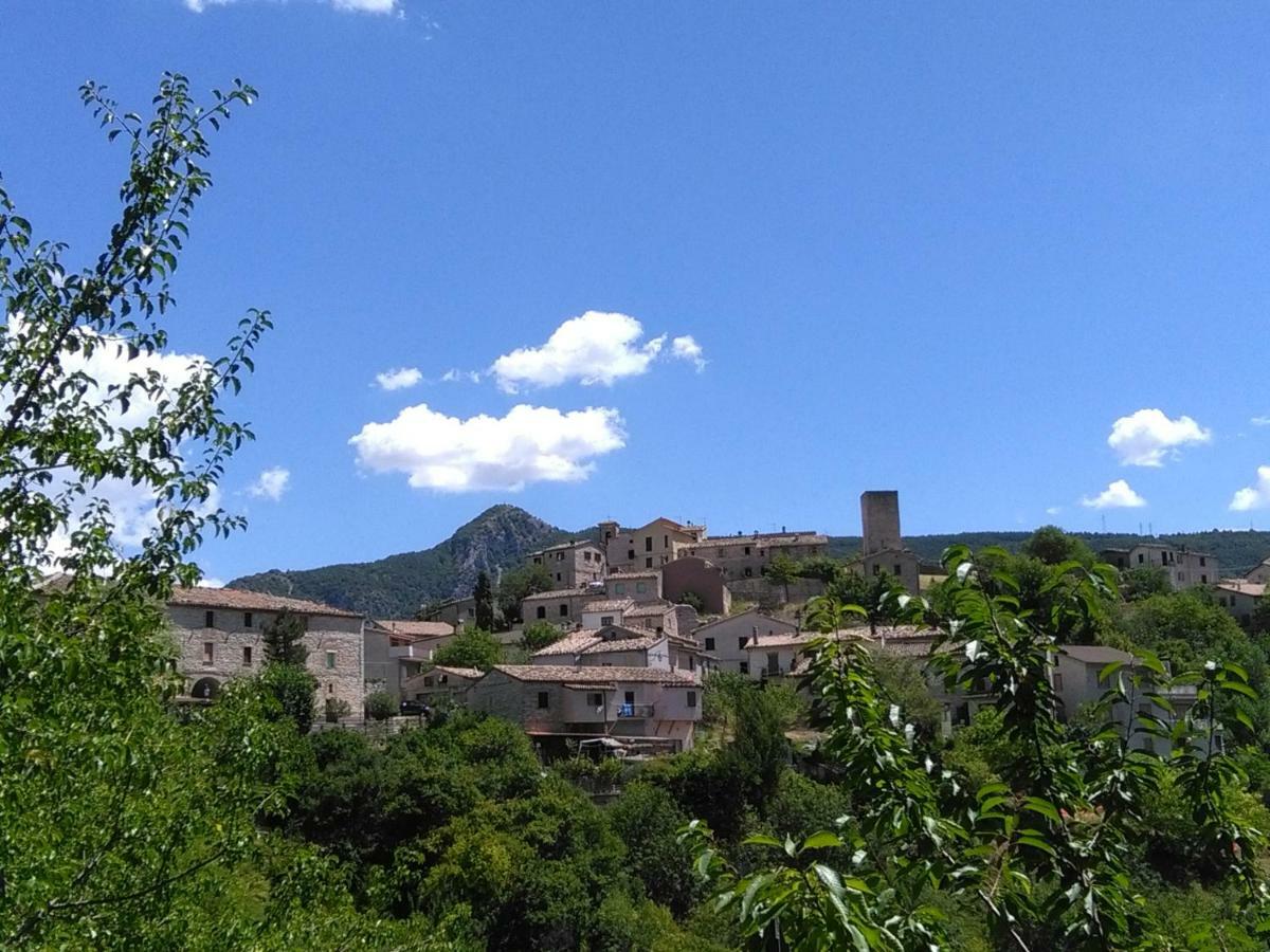 B&B Bivacco Frasassi Climbing & Trail Running House Дженга Екстериор снимка